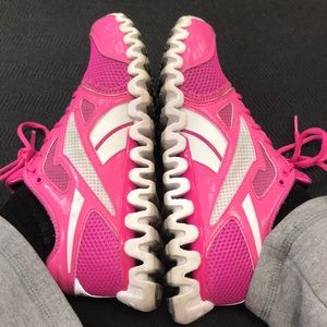 Reebok Zignano pink shoes